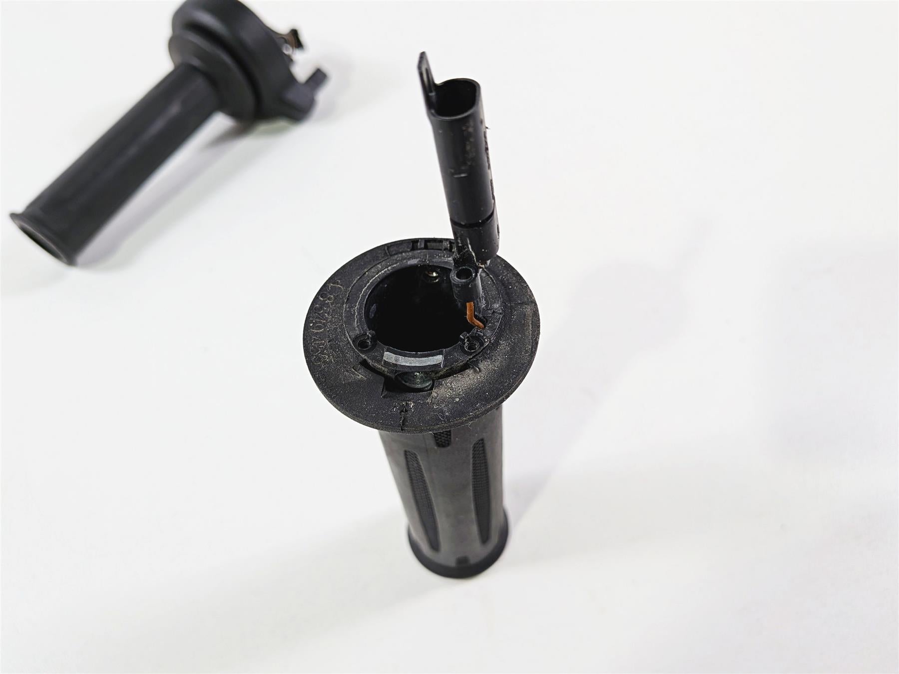 2019 BMW R1250GS K50 Hand Grip Handle Set Heated Cruise 61318549455 61318552120 {{ shop.shopifyCountryName }} - Mototech271