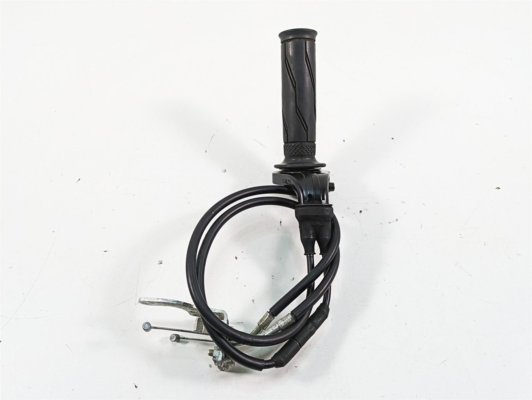 2007 Yamaha R1 YZFR1 Throttle Grip & Cable Set 4C8-26240-00-00 {{ shop.shopifyCountryName }} - Mototech271