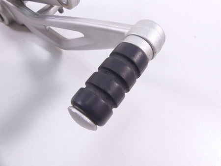 2008 BMW R1200R K27 Right Rider Footpeg Foot Peg Brake Pedal Set 46717671076 {{ shop.shopifyCountryName }} - Mototech271