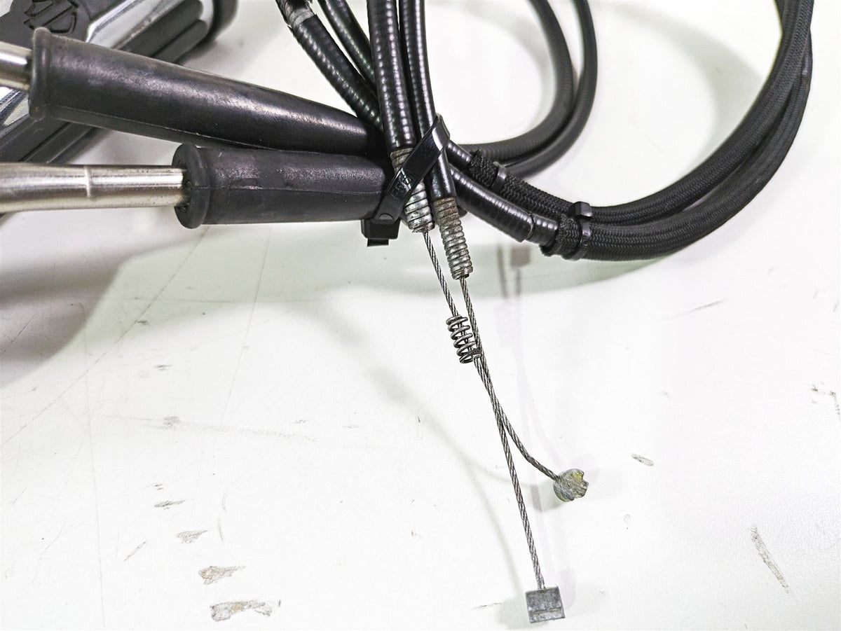 2012 Harley FLD Dyna Switchback Right Control Switch & Blinker 72948-12 {{ shop.shopifyCountryName }} - Mototech271