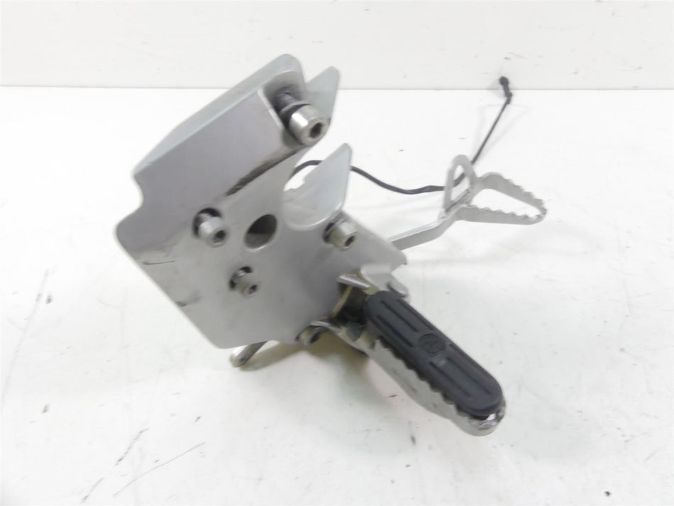 1999 BMW R1100 GS 259E Right Rider Footpeg Foot Peg & Brake Pedal 46712314246 {{ shop.shopifyCountryName }} - Mototech271