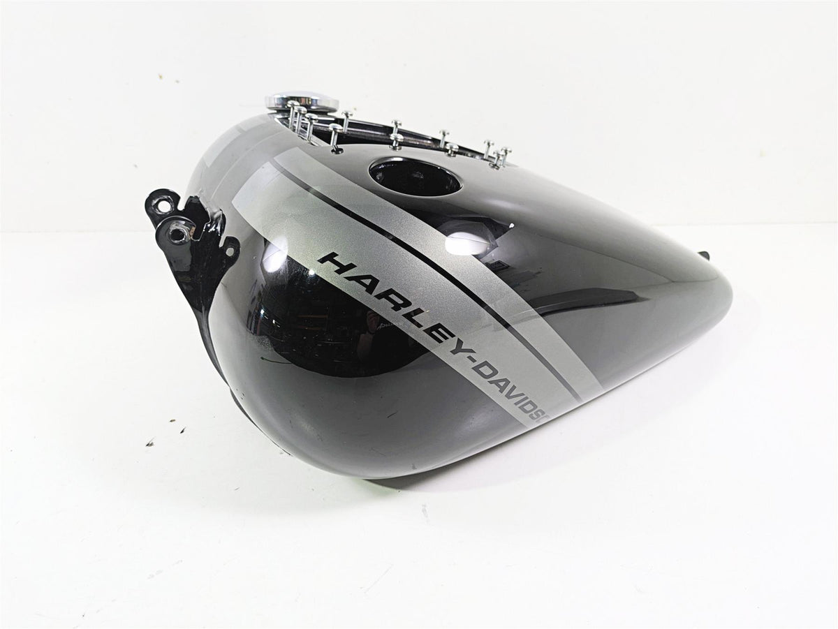 2014 Harley FXDF Dyna Fat Bob Fuel Gas Petrol Tank - No Dents 61586-04B {{ shop.shopifyCountryName }} - Mototech271