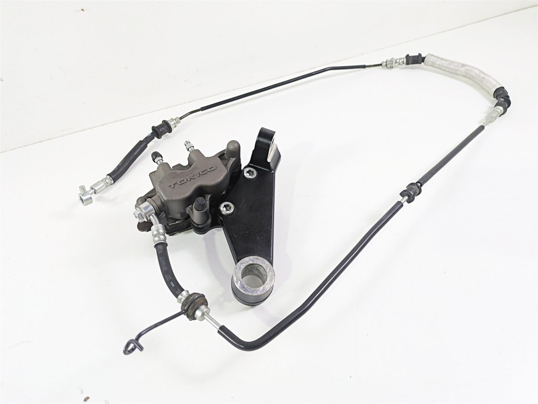 2019 Suzuki M109R VZR1800 Boulevard Rear Brake Caliper Tokico 69100-01D40-999 {{ shop.shopifyCountryName }} - Mototech271