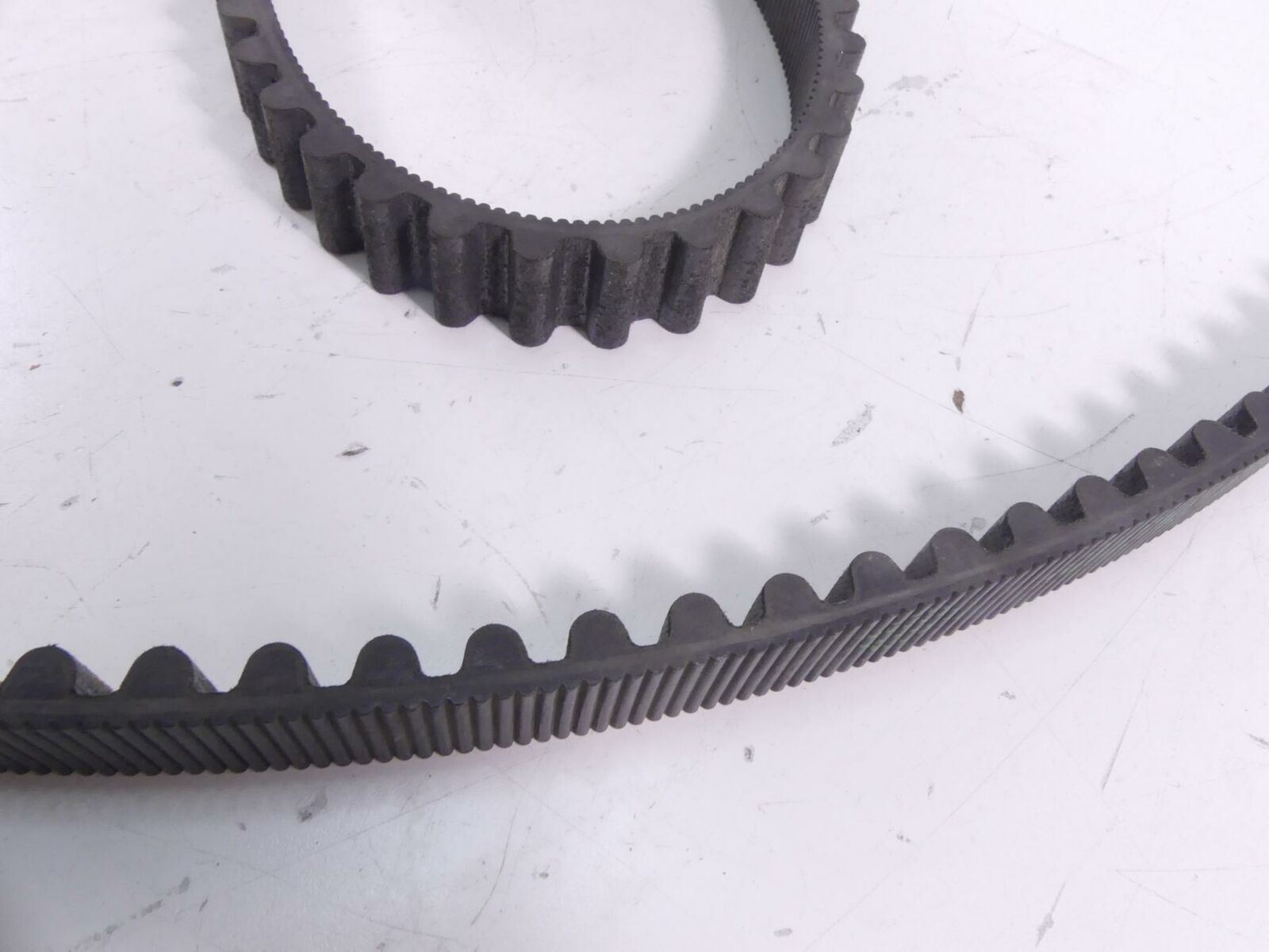 2011 Harley Touring FLHRC Road King Rear Drive Belt 140T 1" 40024-09A {{ shop.shopifyCountryName }} - Mototech271
