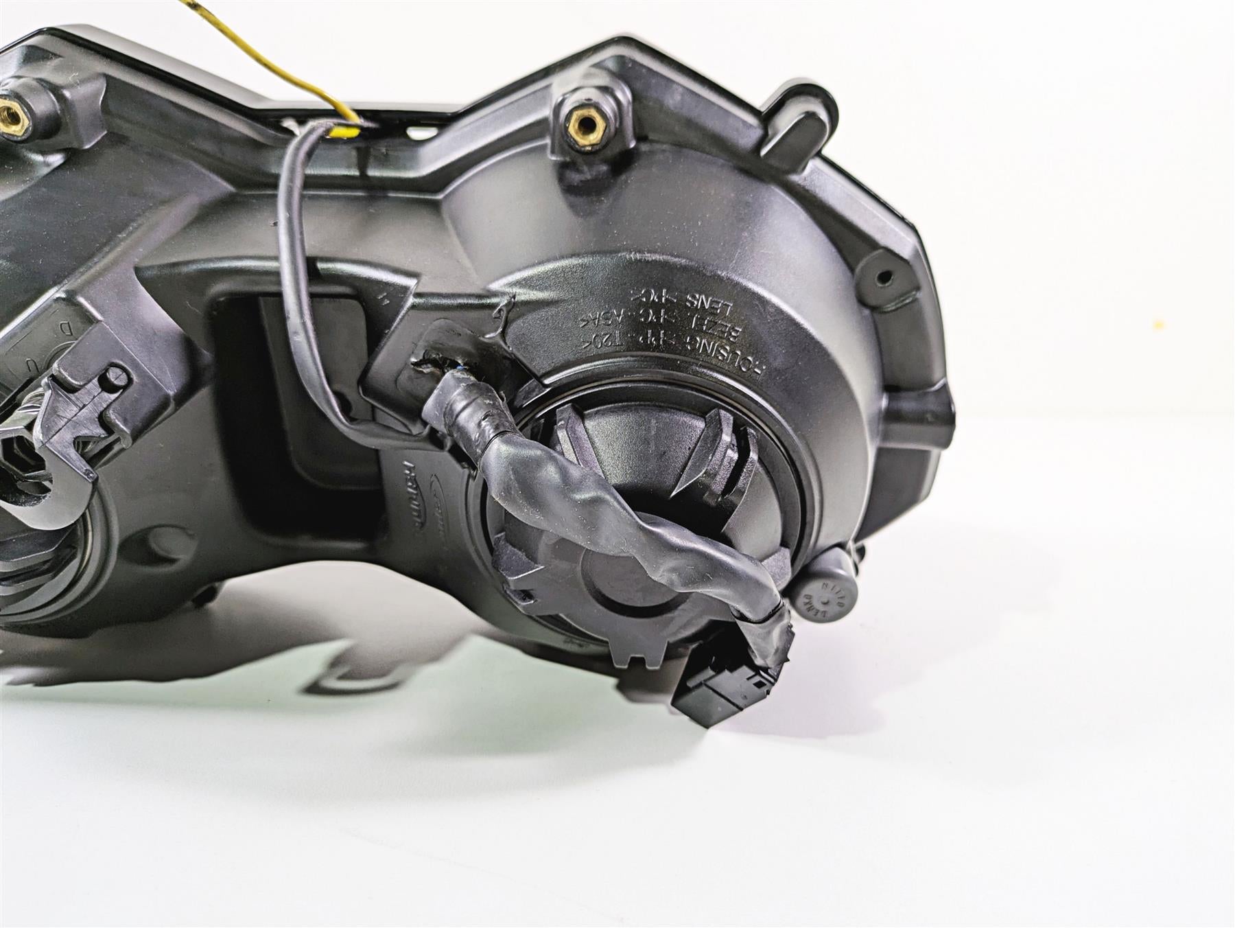2015 Triumph Tiger Explorer XC Headlight Head Light Lamp Lens - Read T2701517 {{ shop.shopifyCountryName }} - Mototech271