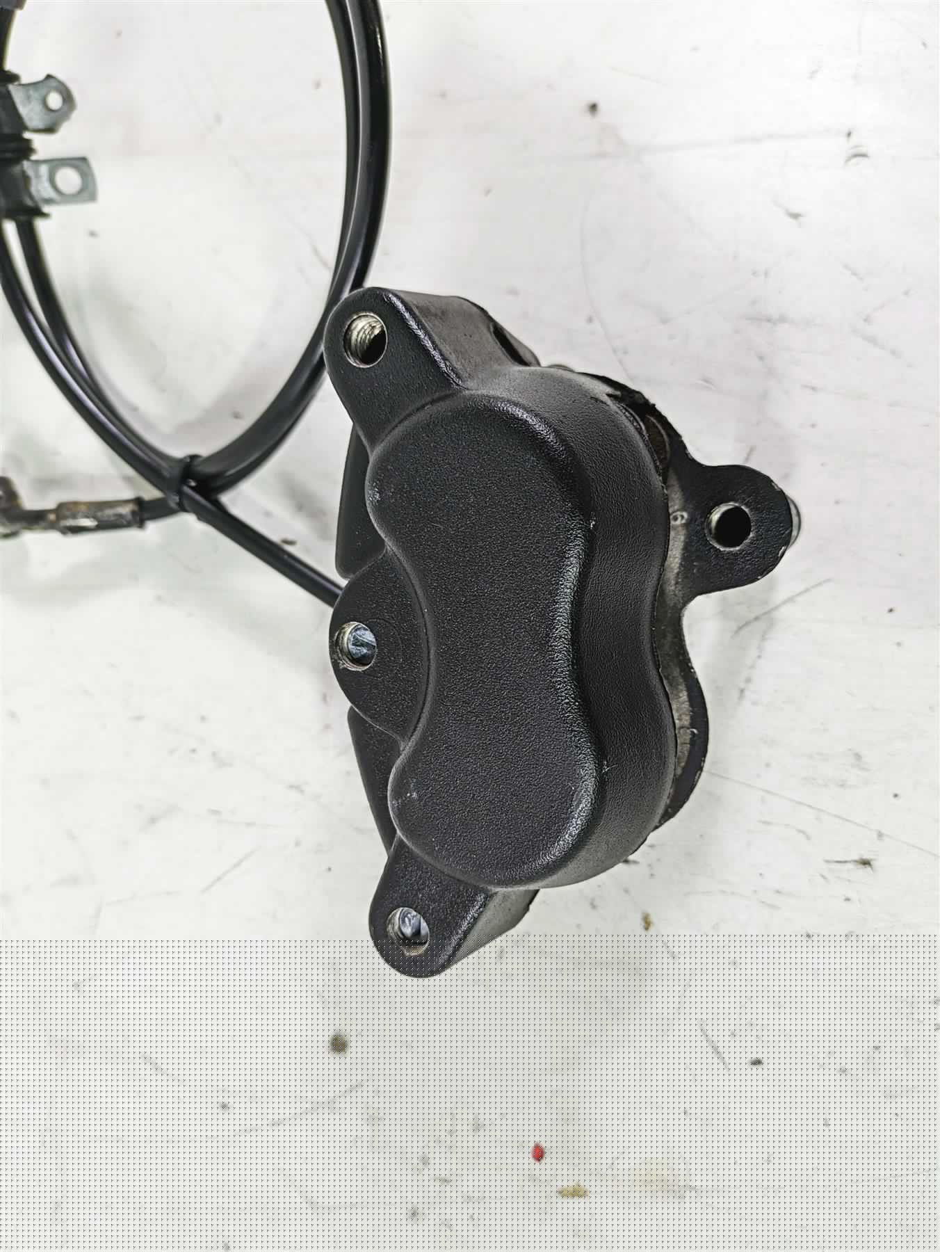 2013 Harley FXDWG Dyna Wide Glide Front Brake Caliper + Line - Read 41300001 {{ shop.shopifyCountryName }} - Mototech271