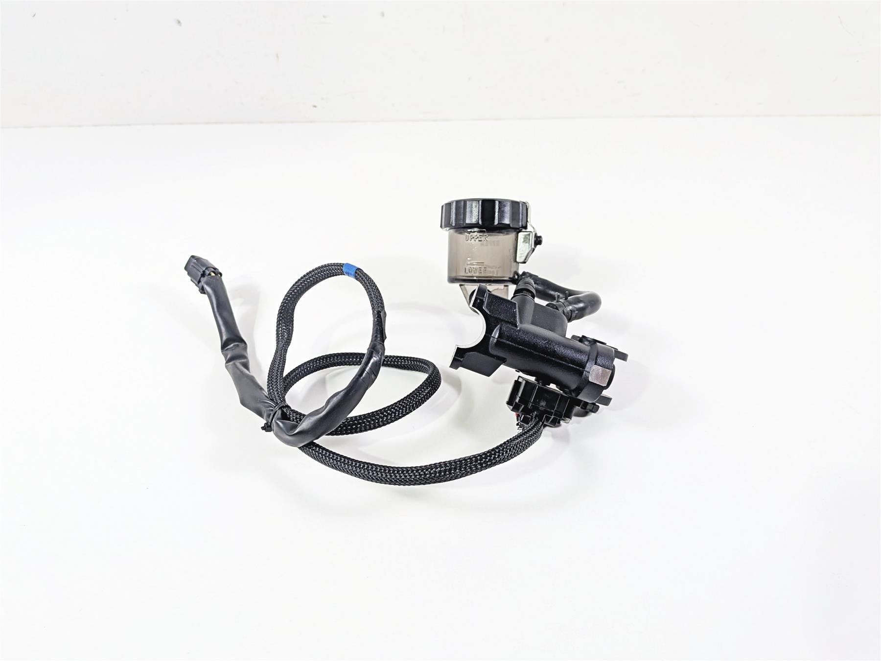 2023 Yamaha MT10 MTN1000 Front Radial Brake Pump Brembo B5Y-2583T-01-00 {{ shop.shopifyCountryName }} - Mototech271