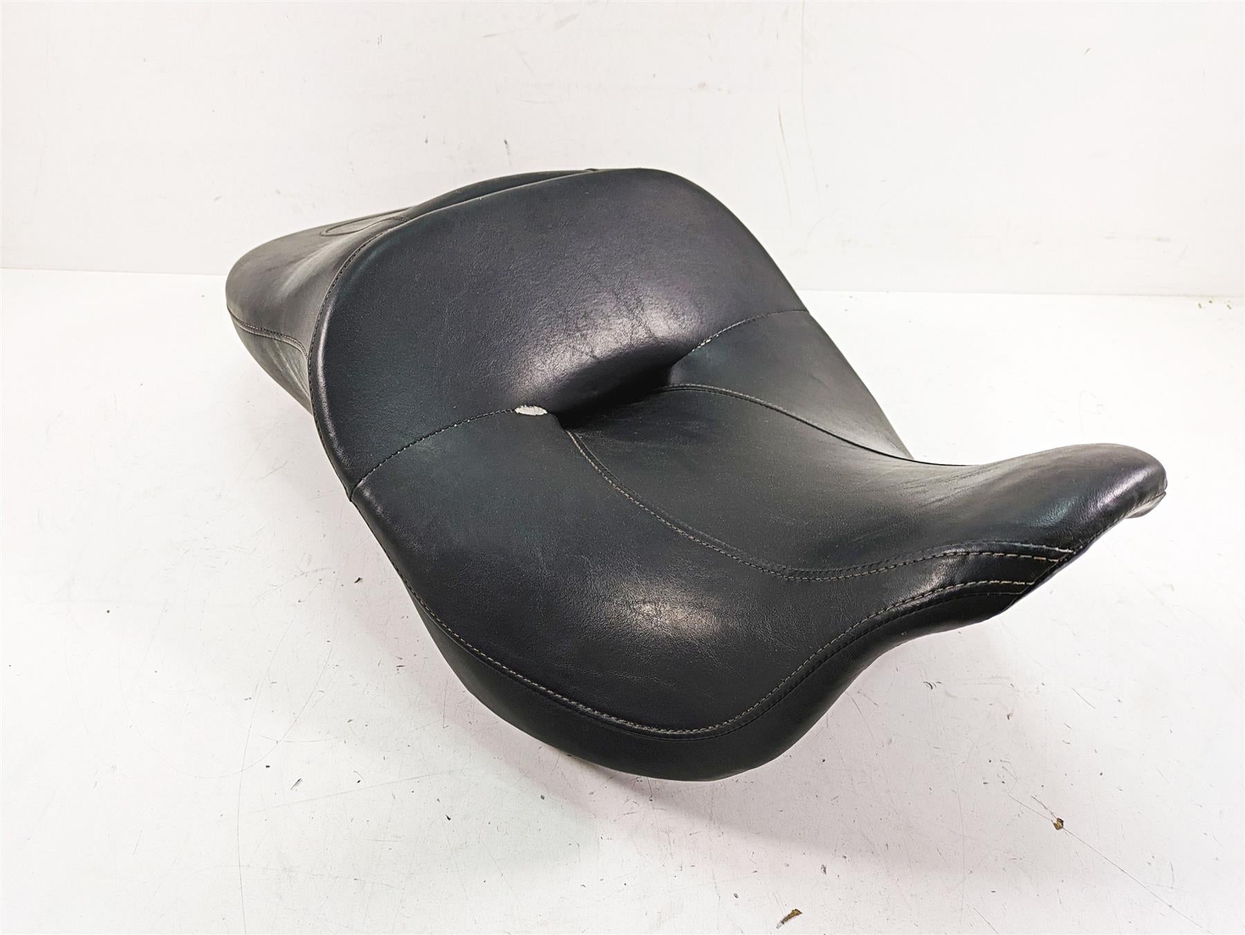 2008 Harley FLHTCU Electra Glide Rider Driver Seat Saddle - Read 52164-08B {{ shop.shopifyCountryName }} - Mototech271