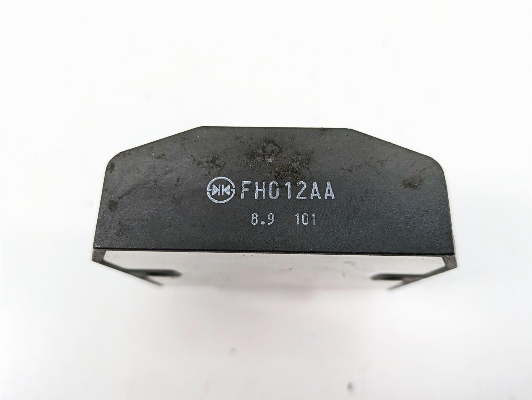 2009 Yamaha XV1900 Raider Rectifier Voltage Regulator 1D7-81960-00-00 FH012AA {{ shop.shopifyCountryName }} - Mototech271