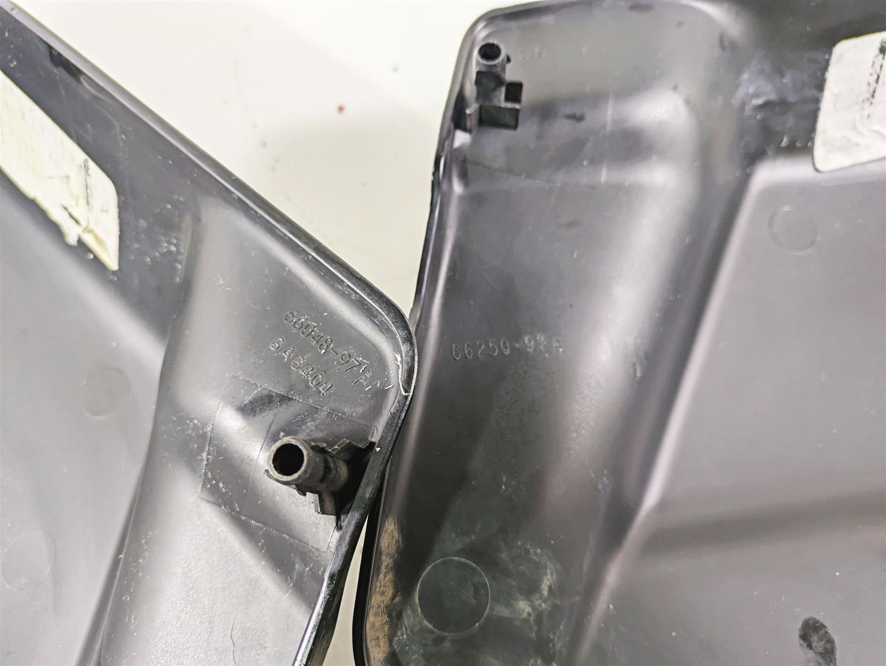 2008 Harley Touring FLHTP Electra Glide Side Cover Fairing Set 66048-97 66250-97 {{ shop.shopifyCountryName }} - Mototech271