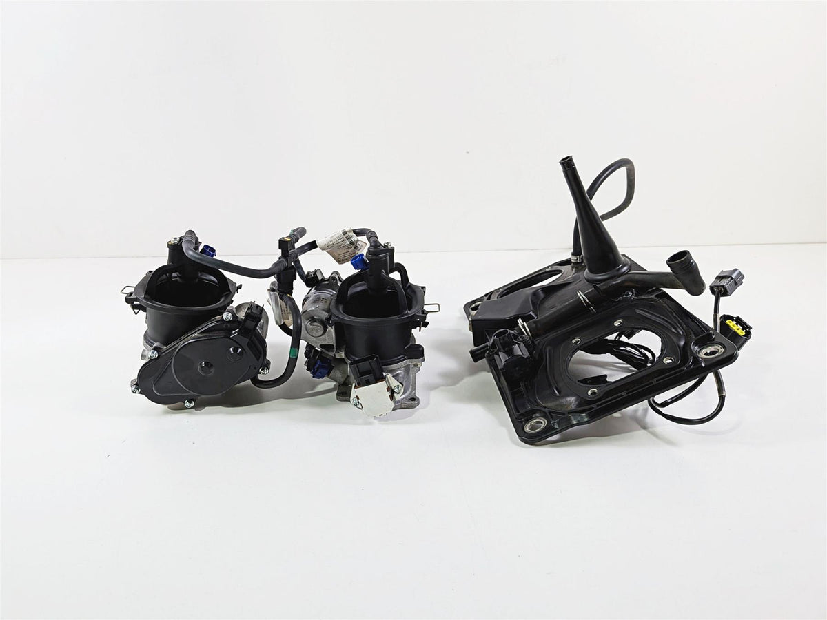 2019 Ducati 959 Panigale Mikuni Throttle Bodies + Wiring & Housing 28240921A {{ shop.shopifyCountryName }} - Mototech271