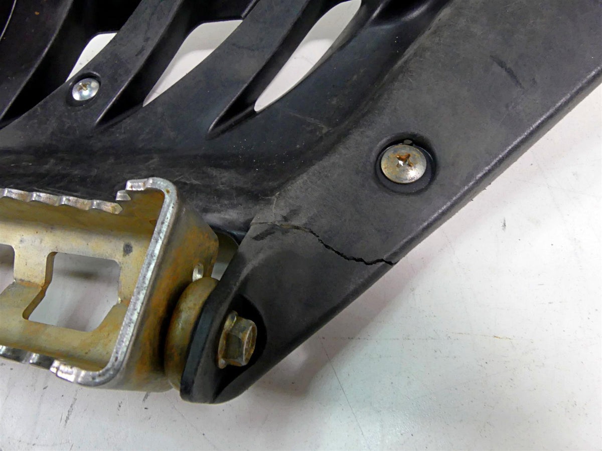 2020 Yamaha YFM 700 Raptor Foot Peg Rest Set L 1PE-F7411-00-00 R 1PE-F7421-00-00 {{ shop.shopifyCountryName }} - Mototech271