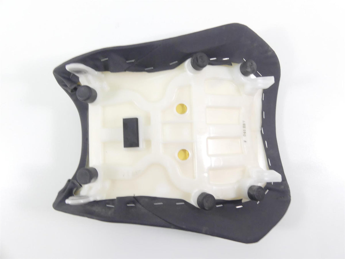 2022 Suzuki GSXR750 Front Rider Driver Seat Saddle - No Tears 45100-14J11-DW2 {{ shop.shopifyCountryName }} - Mototech271