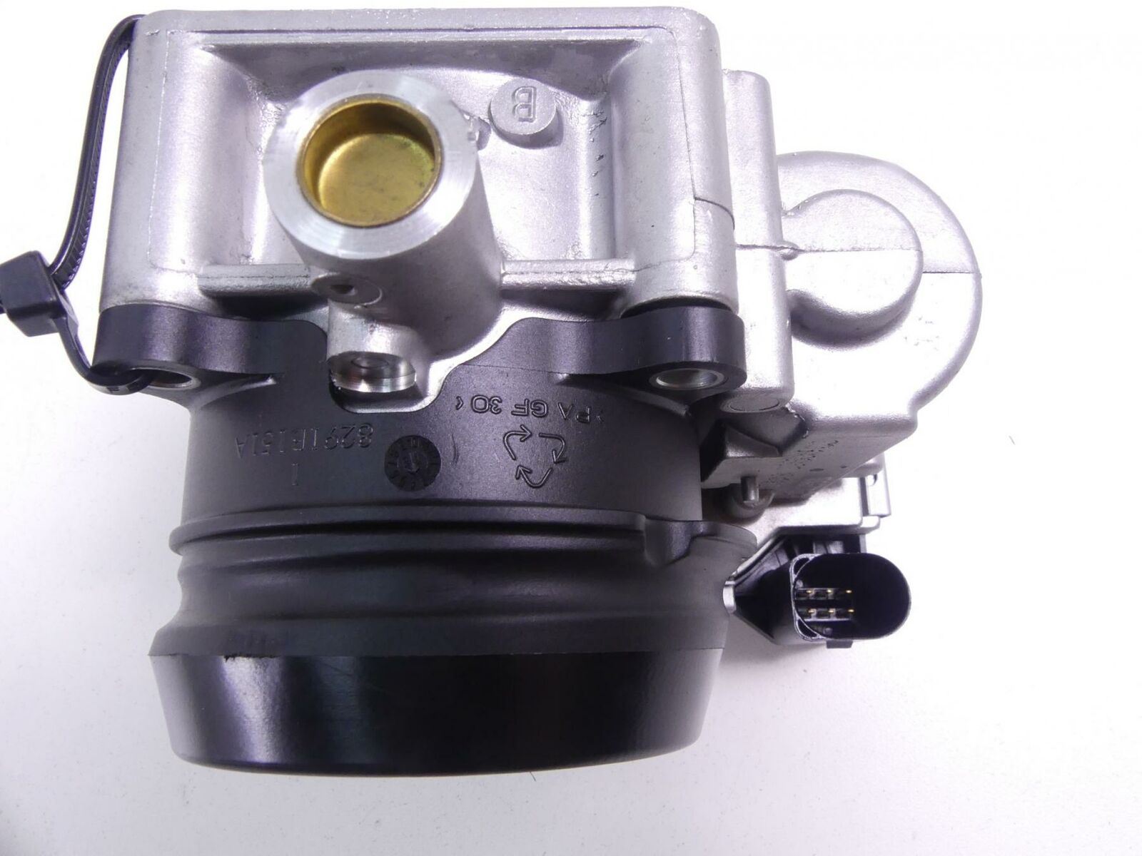2013 Ducati Hyperstrada 821 Throttle Body Fuel Injector Set 28240903A {{ shop.shopifyCountryName }} - Mototech271
