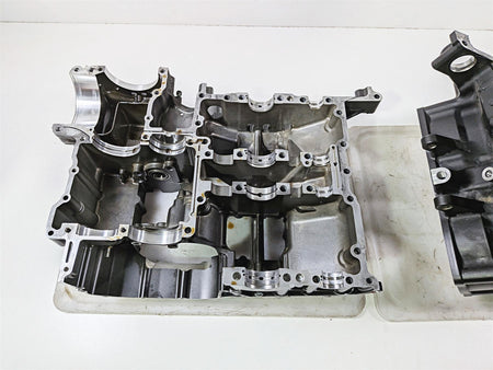 2009 Yamaha VMX17 V-Max 1700 Engine Crank Case Crankcase Set 2S3-15100-11-Mototech271