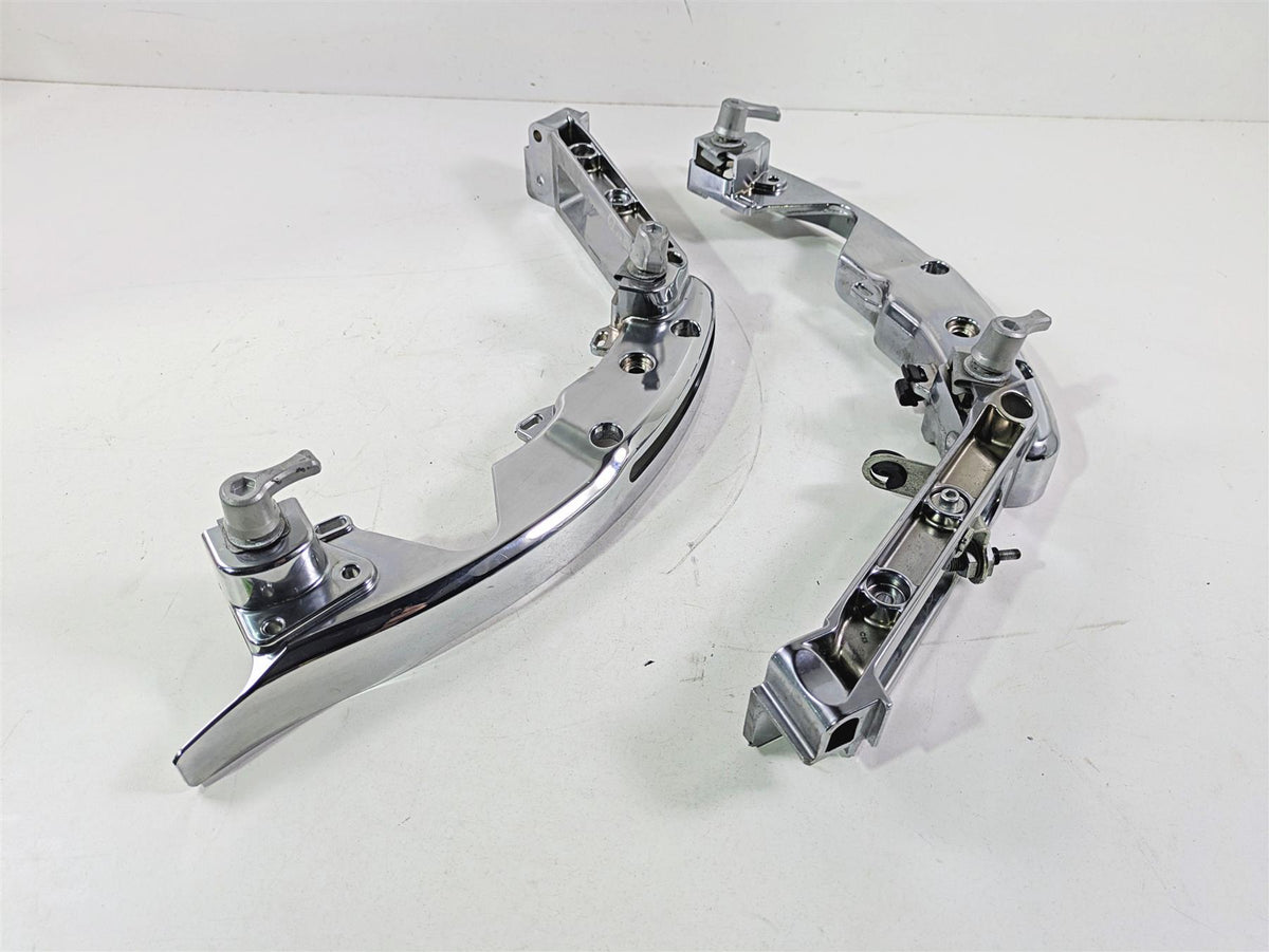 2021 Harley Touring FLTRX Road Glide Saddlebag Rack Holder Carrier Set 90200499 {{ shop.shopifyCountryName }} - Mototech271