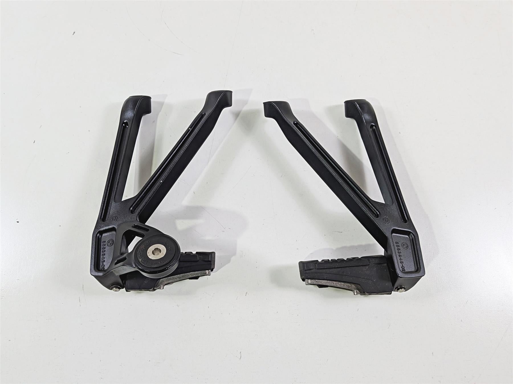 2016 BMW S1000XR K49 Rear Passenger Foot Peg Set -Read 46718553845 46718553846-Mototech271