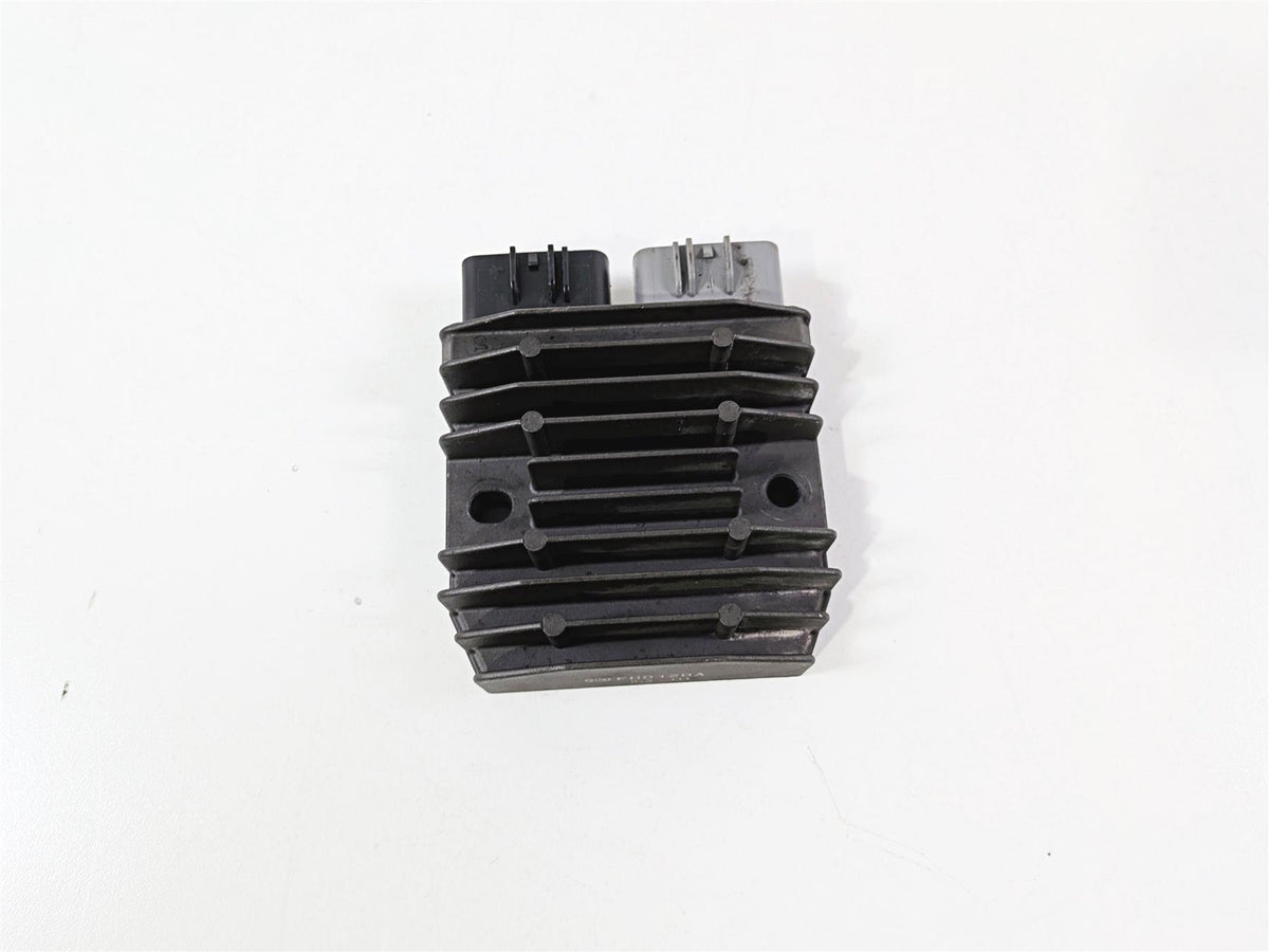 2008 Yamaha YZF R1 RN19 Rectifier Voltage Regulator 1D7-81960-00-00 FH012DA {{ shop.shopifyCountryName }} - Mototech271