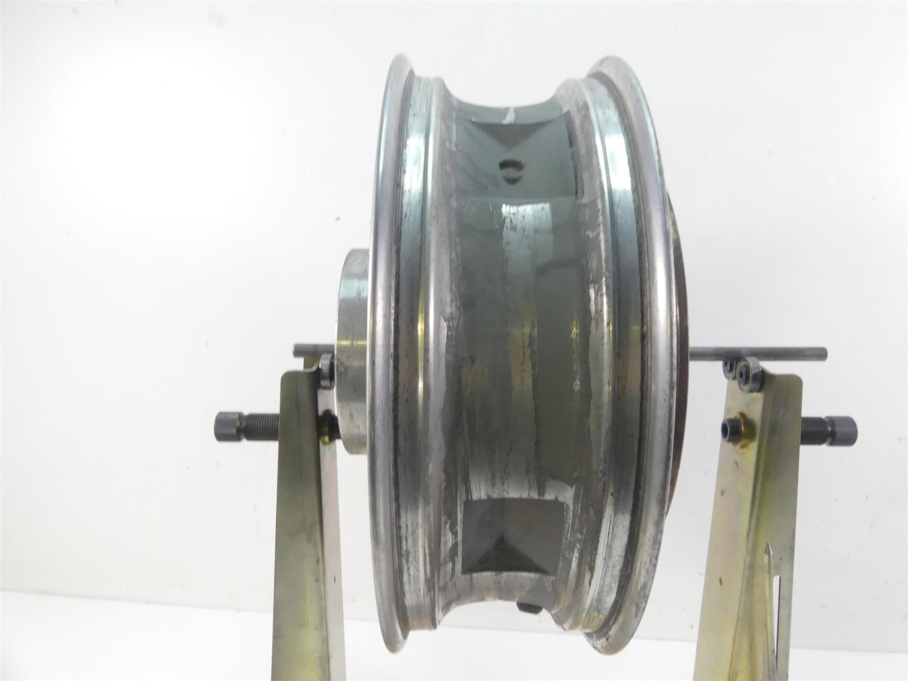 2012 Harley Touring FLHTP Electra Glide Straight 16x5 Rear Wheel Rim 40900194 {{ shop.shopifyCountryName }} - Mototech271