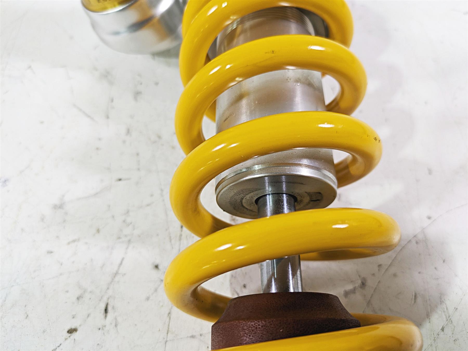 2023 Triumph Street Triple 765 RS Ohlins Rear Shock Damper Suspension T2050312 {{ shop.shopifyCountryName }} - Mototech271