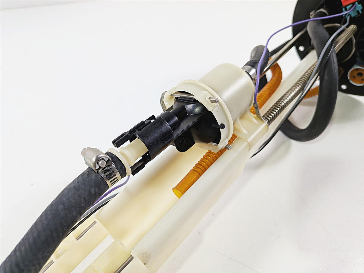 2011 Harley VRSCDX Night Rod Fuel Gas Petrol Pump 5k Only - Tested 75123-09 {{ shop.shopifyCountryName }} - Mototech271