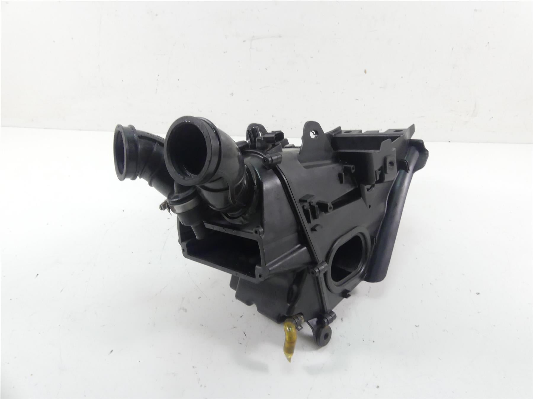 2017 Triumph Thruxton 1200 R Air Box Cleaner Breather Filter T2201106 {{ shop.shopifyCountryName }} - Mototech271