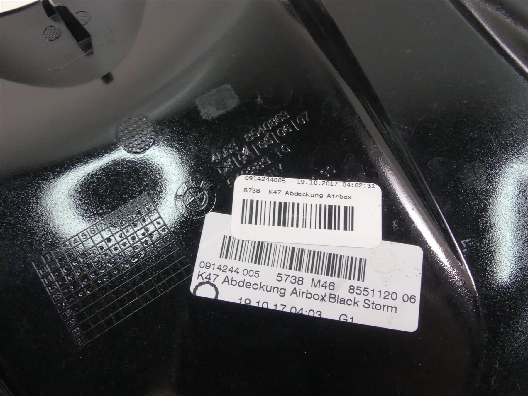 2018 BMW S1000RR K46 Fuel Tank Front Air Box Cover Fairing 46638551120 {{ shop.shopifyCountryName }} - Mototech271