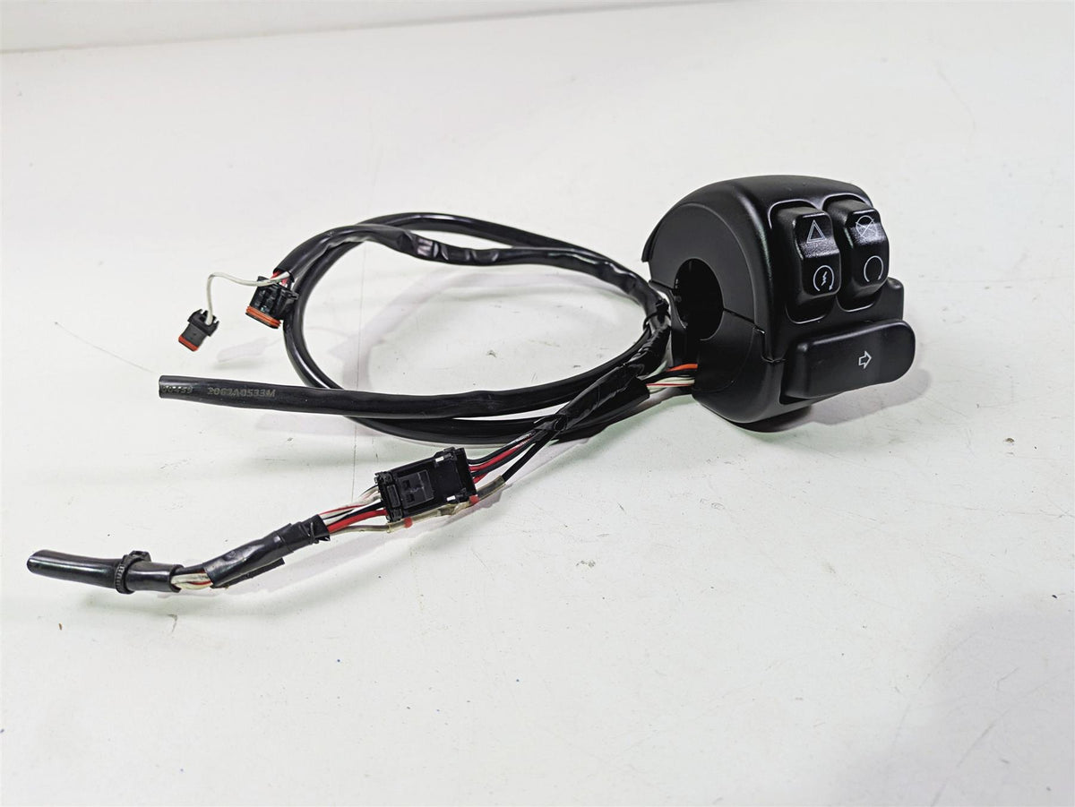 2022 Harley FXLRS Softail Low Rider Right Hand Control Switch READ 71500462A {{ shop.shopifyCountryName }} - Mototech271