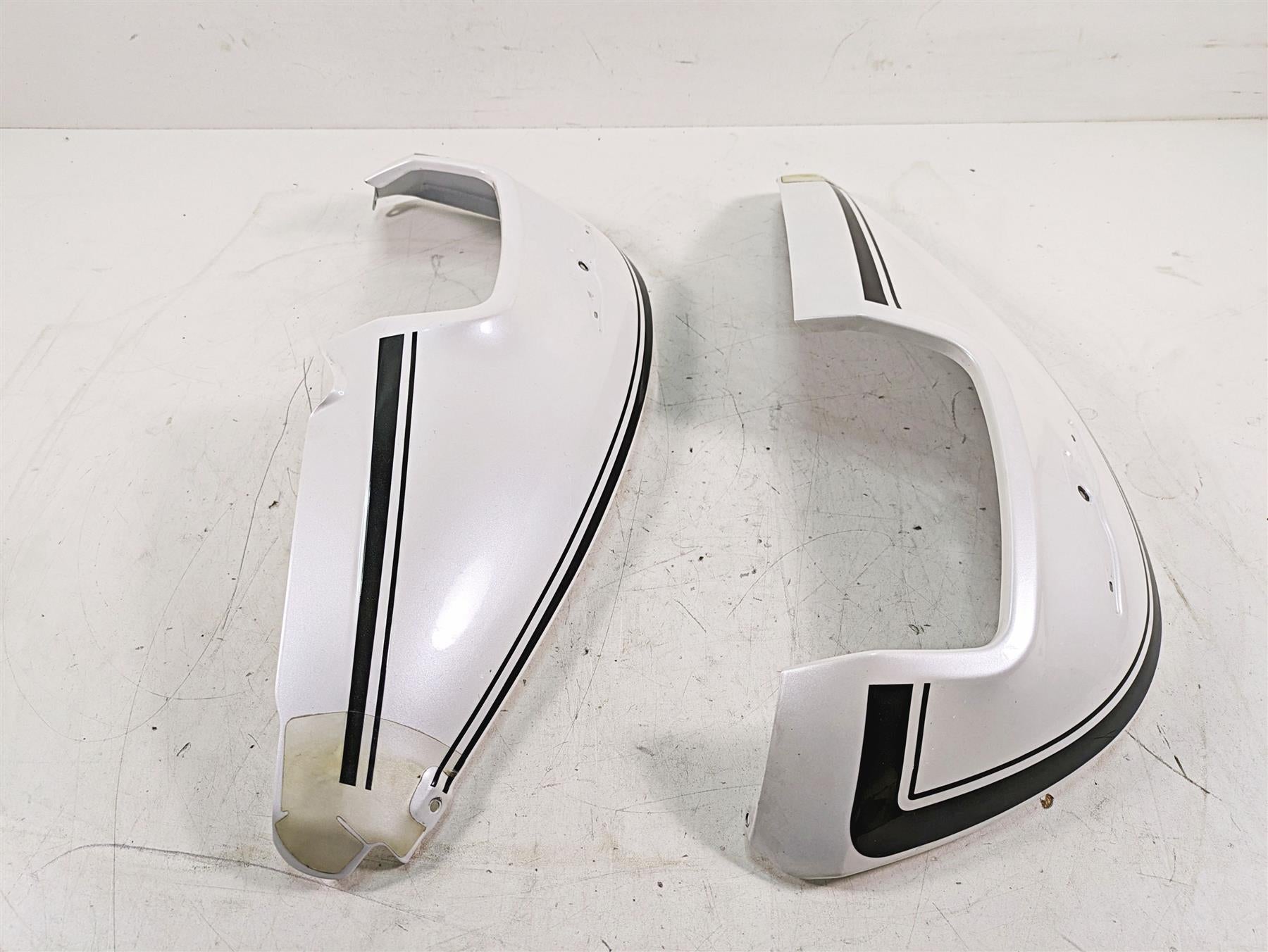 2014 Moto Guzzi California 1400 T Left Right Tank Cover Fairings - Read B063182 {{ shop.shopifyCountryName }} - Mototech271