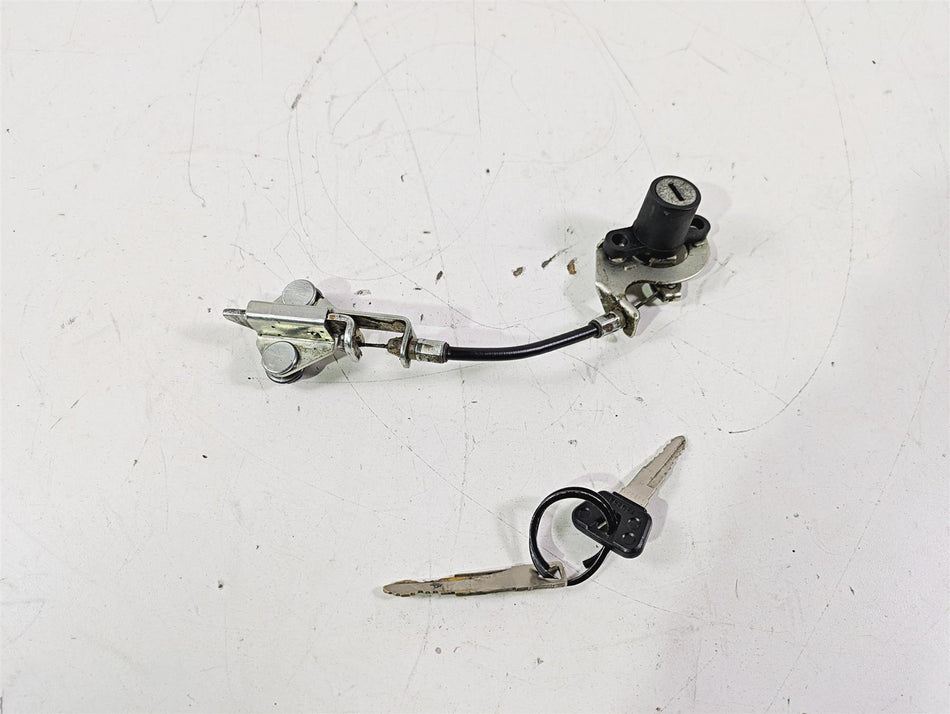 2012 Yamaha XT1200 Super Tenere Seat Lock & Key Set {{ shop.shopifyCountryName }} - Mototech271