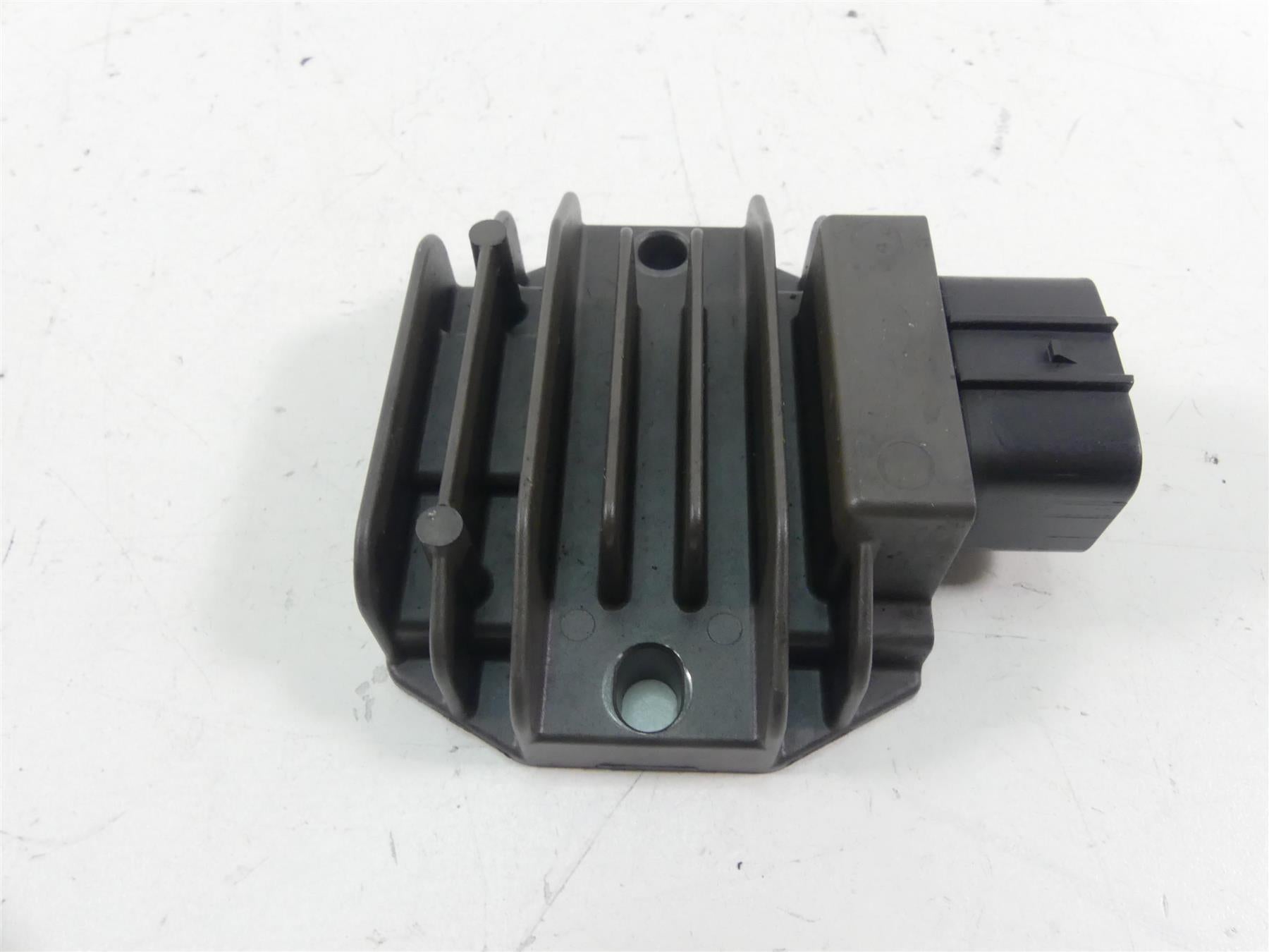 2016 KTM 1290 Superduke R Rectifier Voltage Regulator 60311034000 FH022AA {{ shop.shopifyCountryName }} - Mototech271