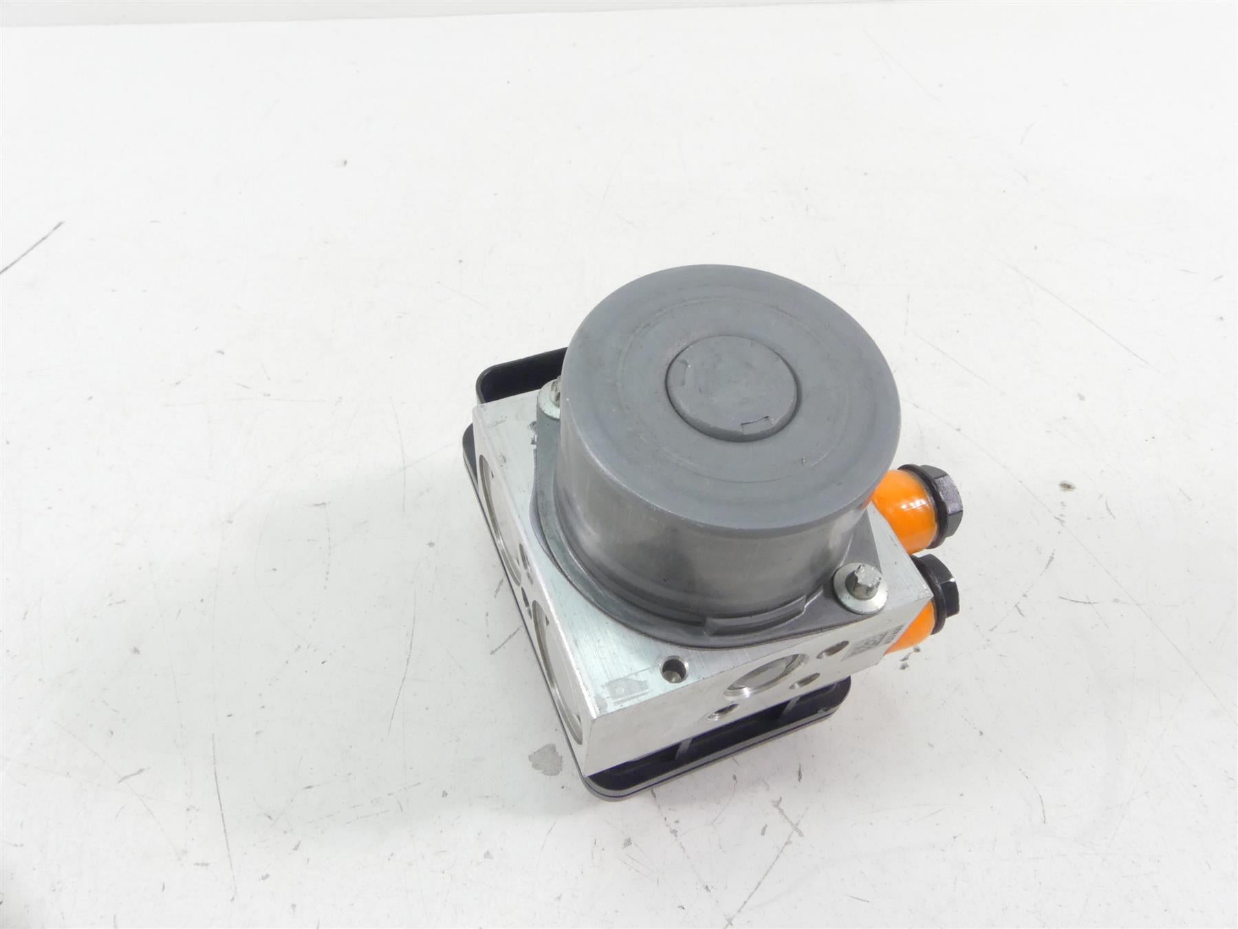 2017 Ducati Monster 1200 S Abs Brake Pump Pressure Module Unit 54240631B {{ shop.shopifyCountryName }} - Mototech271