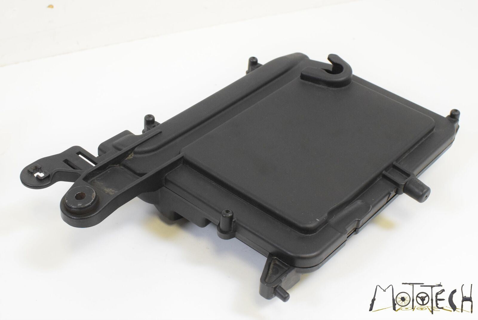 2016 Aprilia CAPONORD 1200 RALLY ECU ECM CDI Case Holder Bracket 2B000149 {{ shop.shopifyCountryName }} - Mototech271