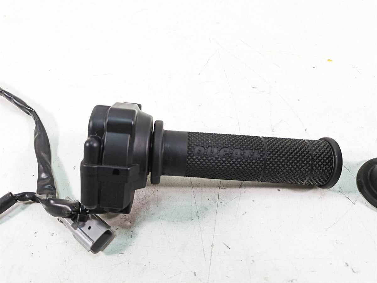 2020 Ducati Scrambler 1100 Sport Pro Ride Fly By Wire Throttle Grip 66020141A {{ shop.shopifyCountryName }} - Mototech271