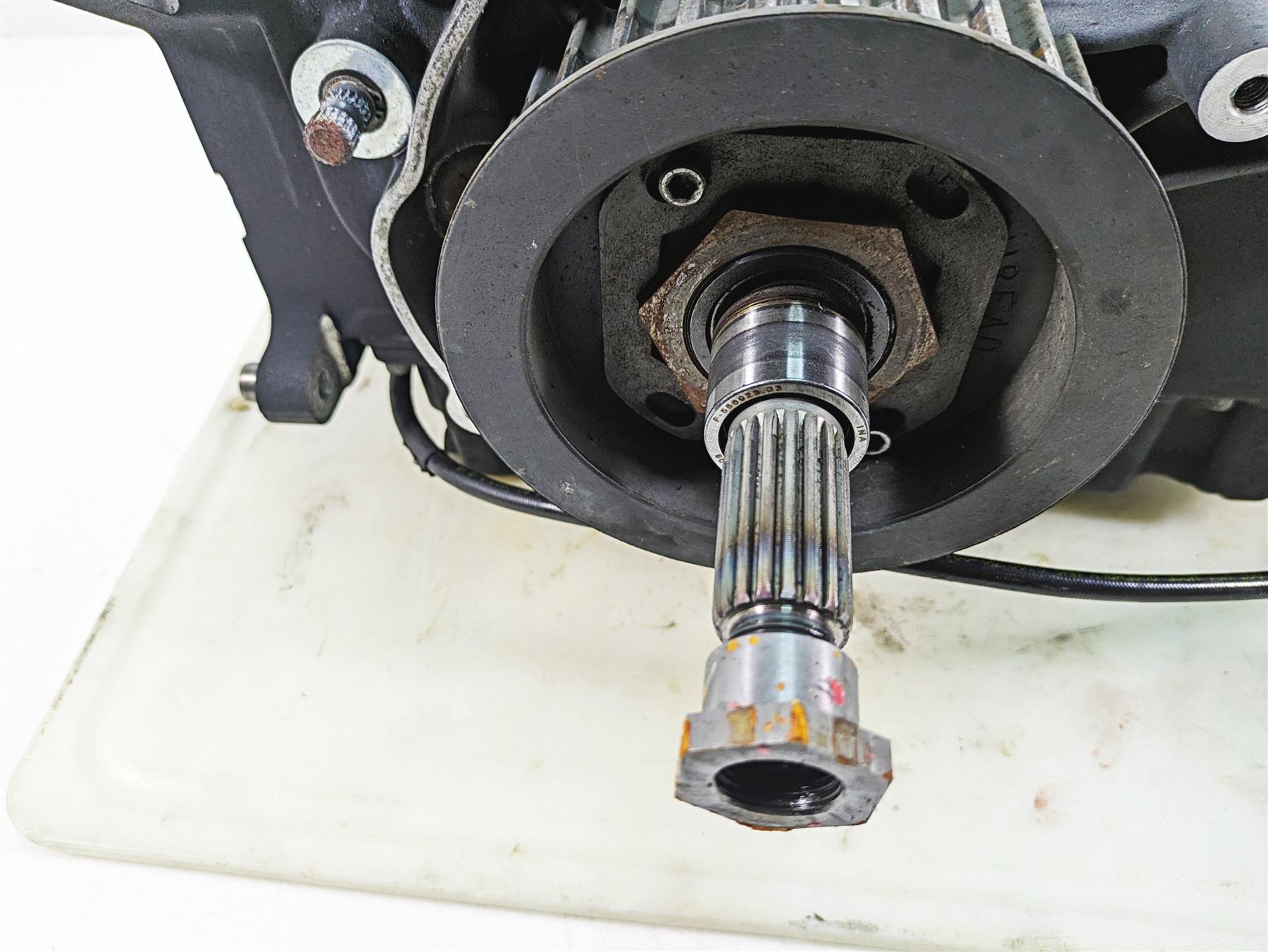 2014 Harley Touring FLHTK Electra Glide 6-Sp Transmission Gear Box 52k 33166-10A {{ shop.shopifyCountryName }} - Mototech271