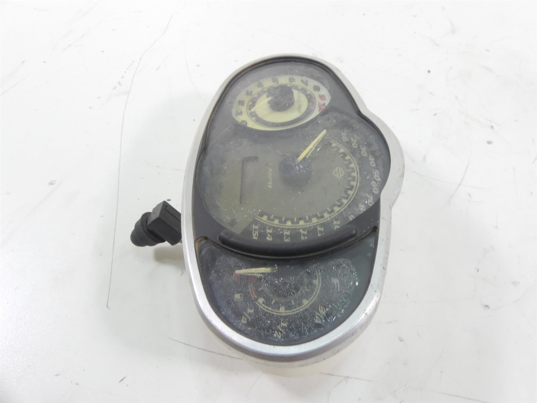 2013 Harley Davidson VRSCF Muscle Gauges Speedometer 37K -Read 71962-09 {{ shop.shopifyCountryName }} - Mototech271