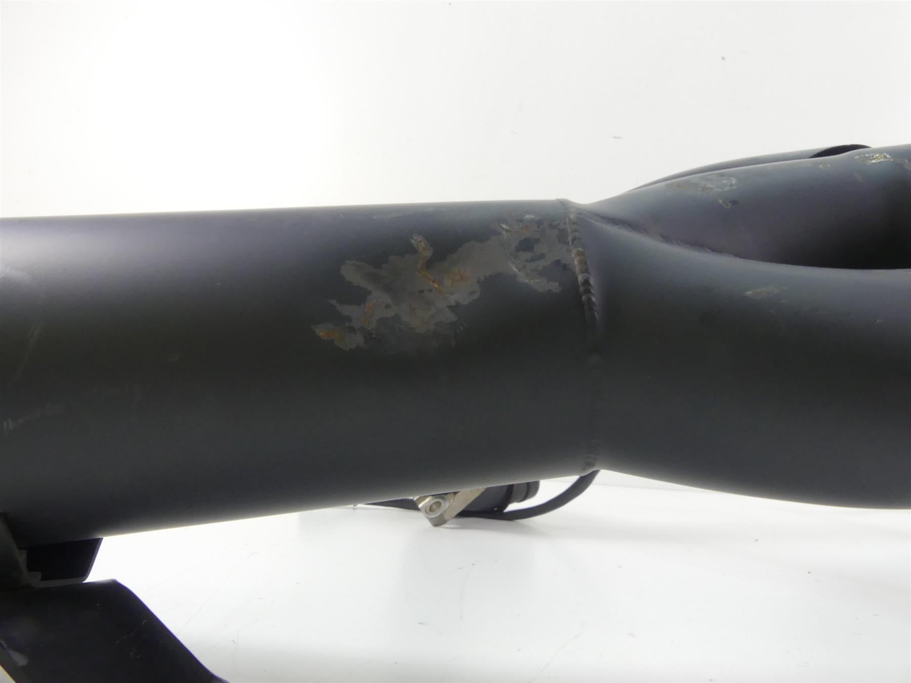 2011 Harley VRSCF Muscle Rod Vance Hines Comp Series 2-1 Exhaust System 75-113-9 {{ shop.shopifyCountryName }} - Mototech271