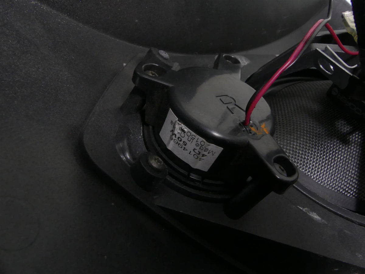2015 Victory Cross Country 8 Ball L+R Saddle Bag Lid & DS18 Speaker 5438482 {{ shop.shopifyCountryName }} - Mototech271