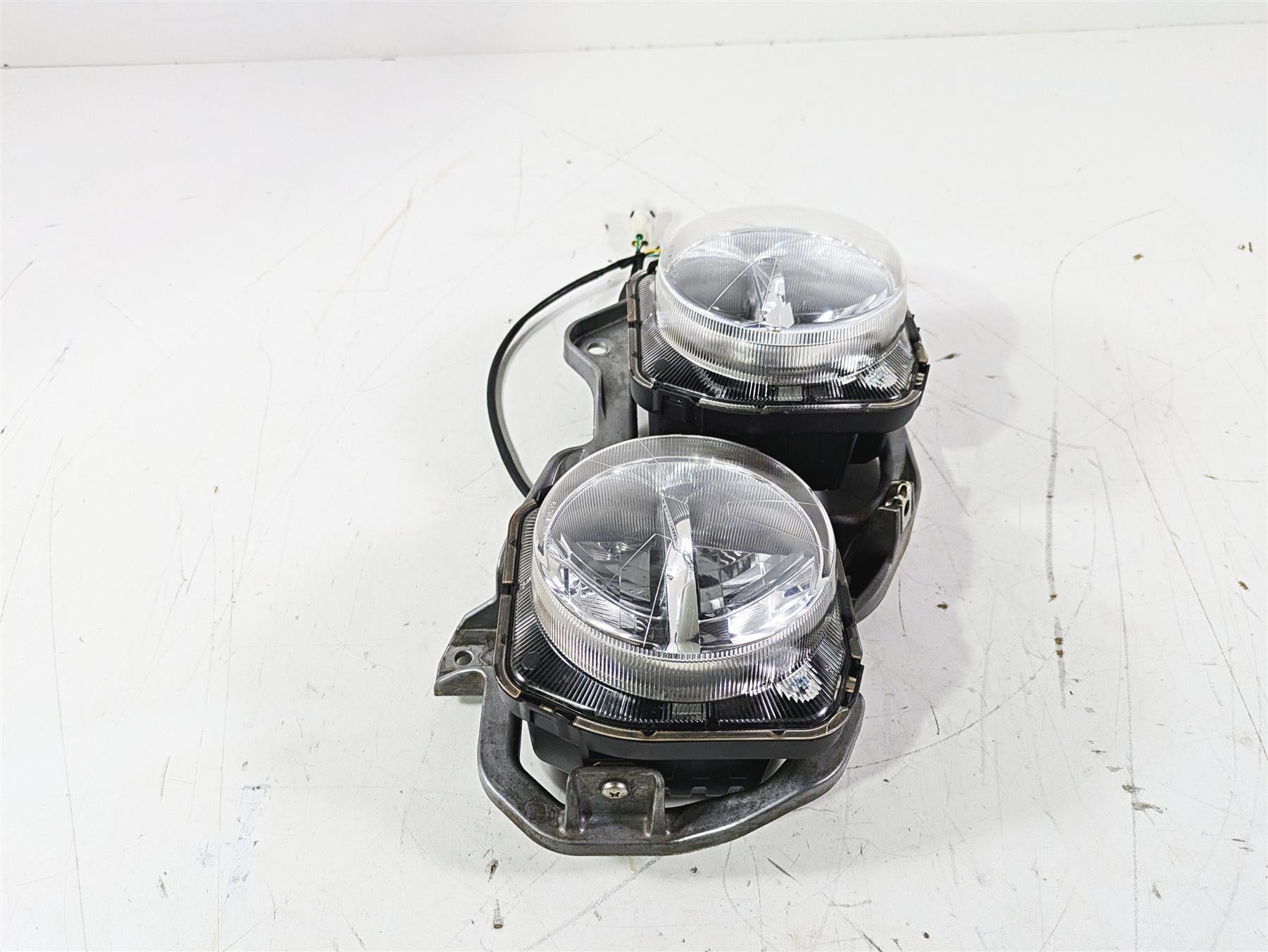 2022 Yamaha YXZ1000 R Right Headlight Head Light Lamp Set 2UD-84300-00-00 {{ shop.shopifyCountryName }} - Mototech271