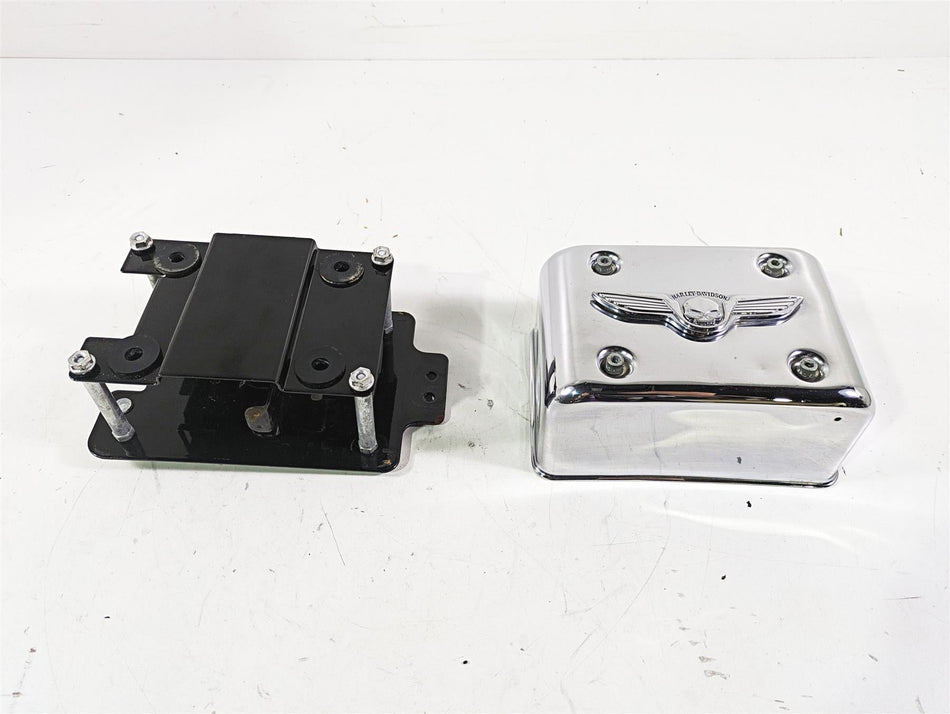 2003 Harley Dyna FXDL Low Rider 100TH Electrical Box Carrier & Cover 66333-99 {{ shop.shopifyCountryName }} - Mototech271