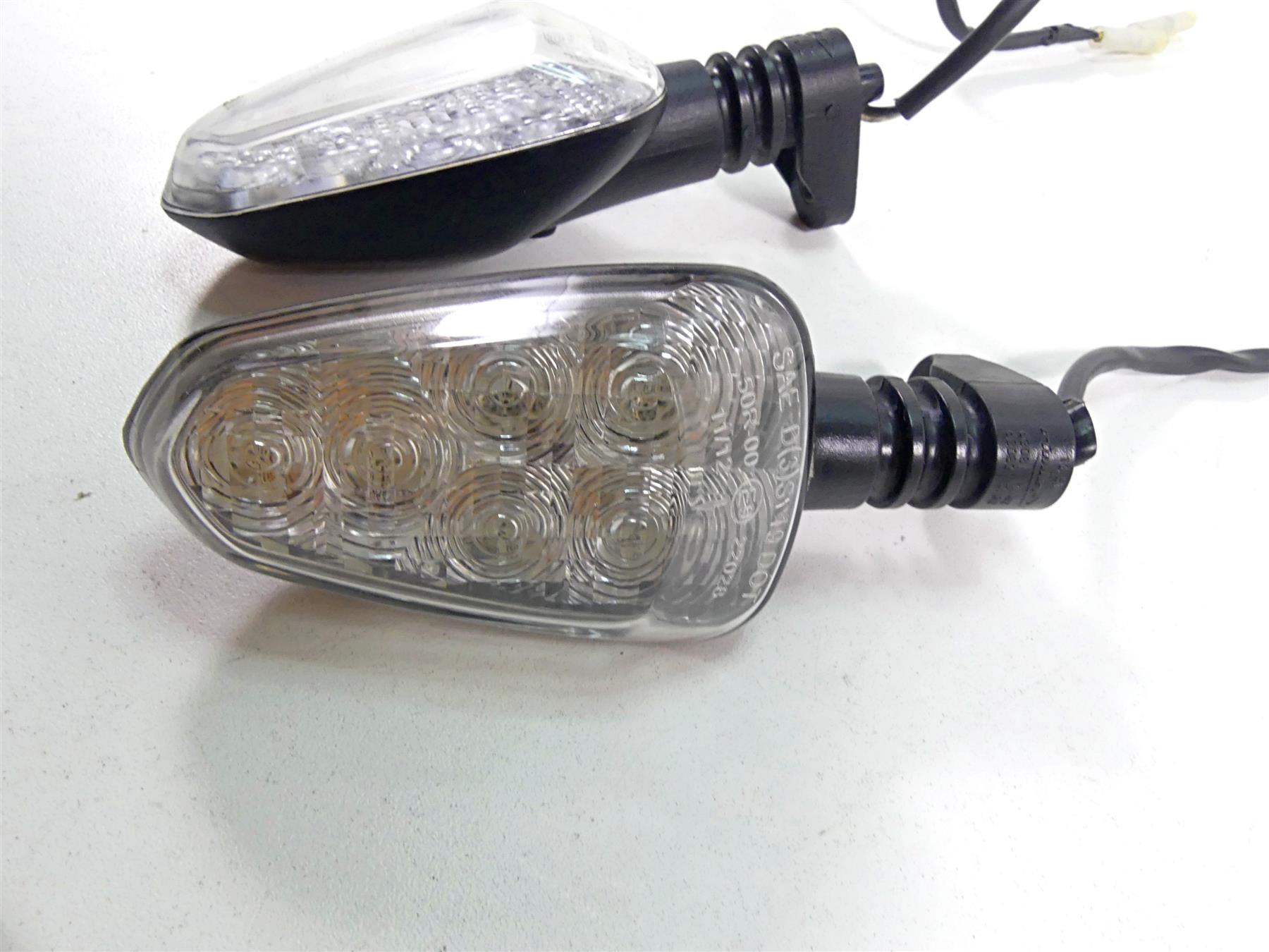 2022 Triumph Speed Triple 1200 RS Rear Blinker Turn Signal Set T2704035 {{ shop.shopifyCountryName }} - Mototech271