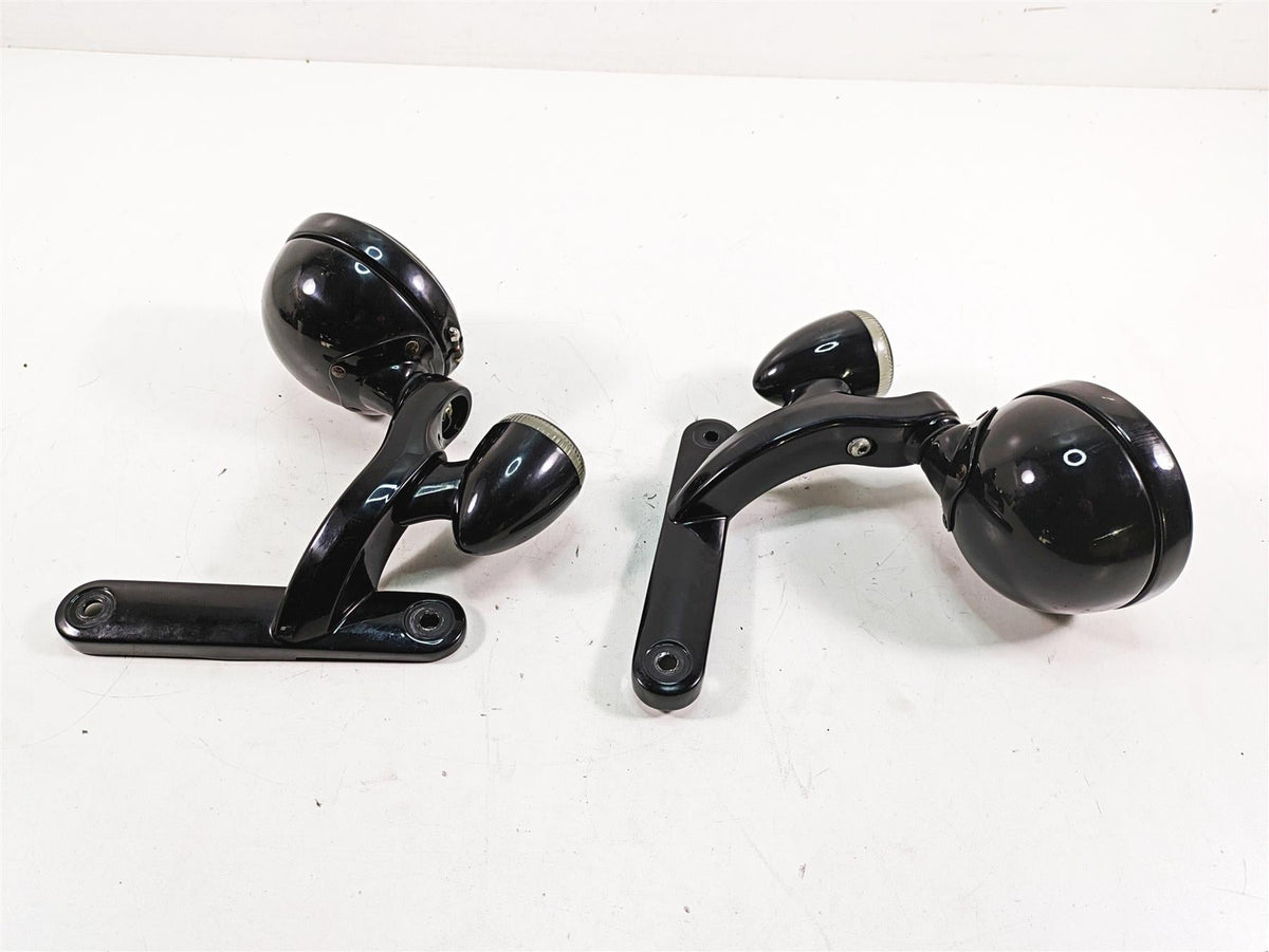 2018 Harley Touring FLHXSE CVO Street Glide Front Blinker & Spot Lights 68000021 {{ shop.shopifyCountryName }} - Mototech271