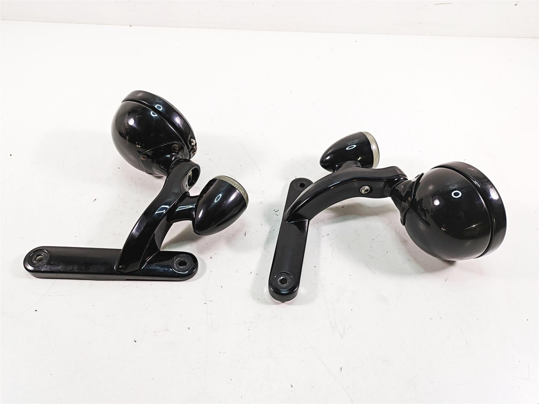 2018 Harley Touring FLHXSE CVO Street Glide Front Blinker & Spot Lights 68000021 {{ shop.shopifyCountryName }} - Mototech271