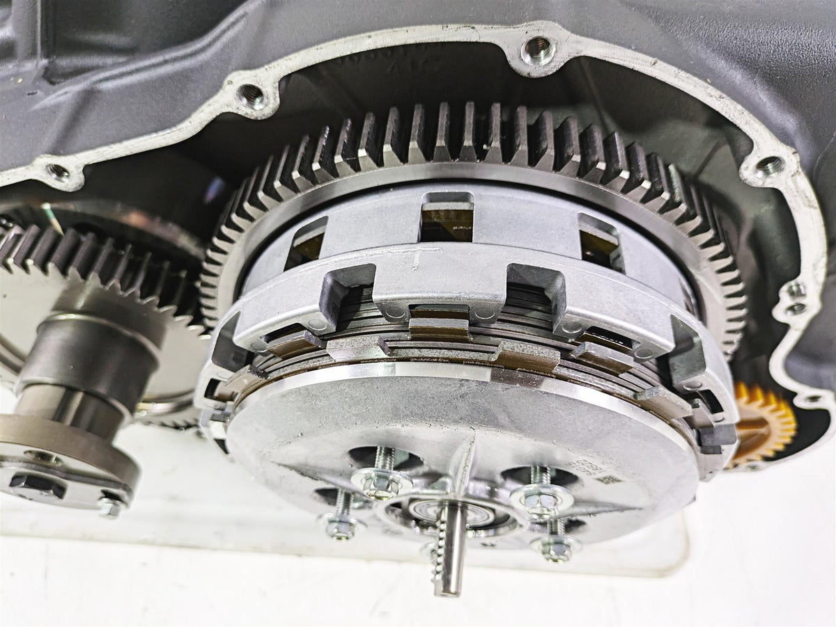 2018 Indian Chieftain Limited Engine Bottom End Crank Case & Shaft 3023078 {{ shop.shopifyCountryName }} - Mototech271