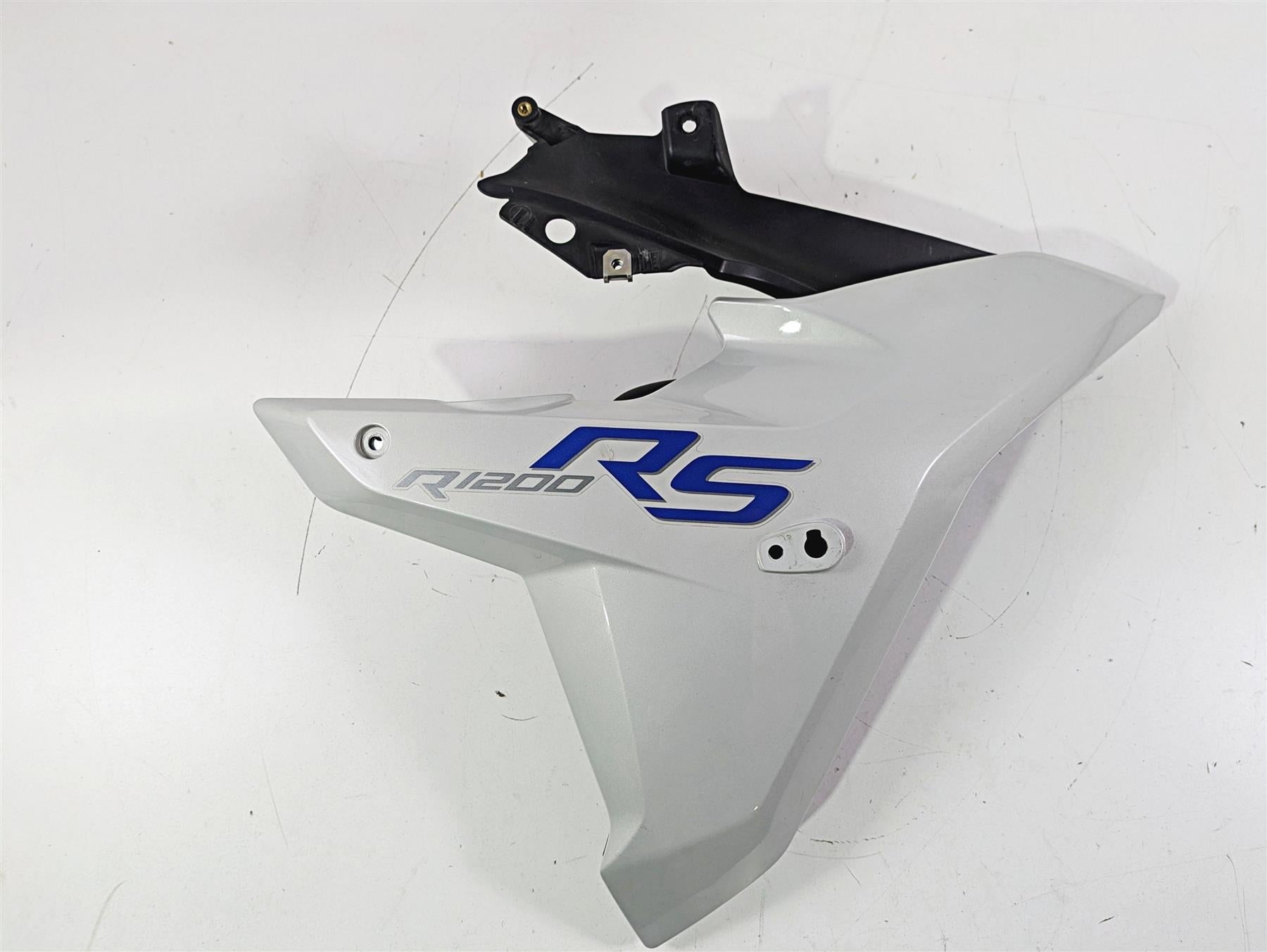 2016 BMW R1200RS K54 Right Main Radiator Fairing Cover Lightgray 46638556736 {{ shop.shopifyCountryName }} - Mototech271