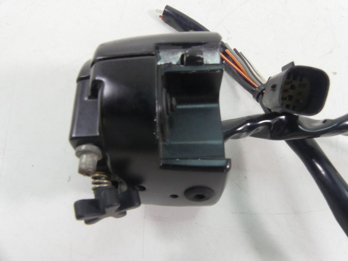 2015 Harley VRSCF Muscle V-Rod Right Control Switch Start Stop - Read 71684-06A {{ shop.shopifyCountryName }} - Mototech271