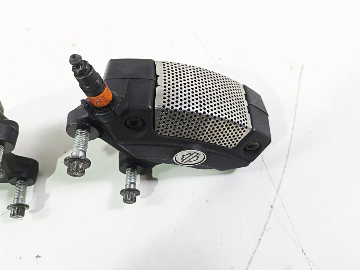 2008 Harley Touring FLHTP Electra Glide Brembo Front Brake Caliper Set 43027-08 {{ shop.shopifyCountryName }} - Mototech271