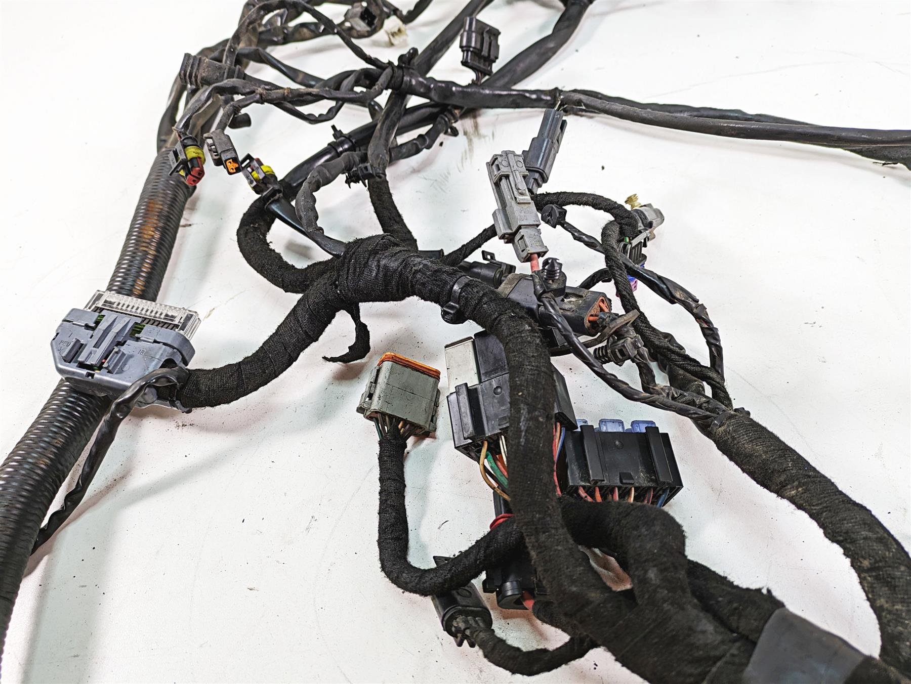 2009 Harley FXDC Dyna Super Glide Custom Wiring Harness Loom 69603-08A {{ shop.shopifyCountryName }} - Mototech271