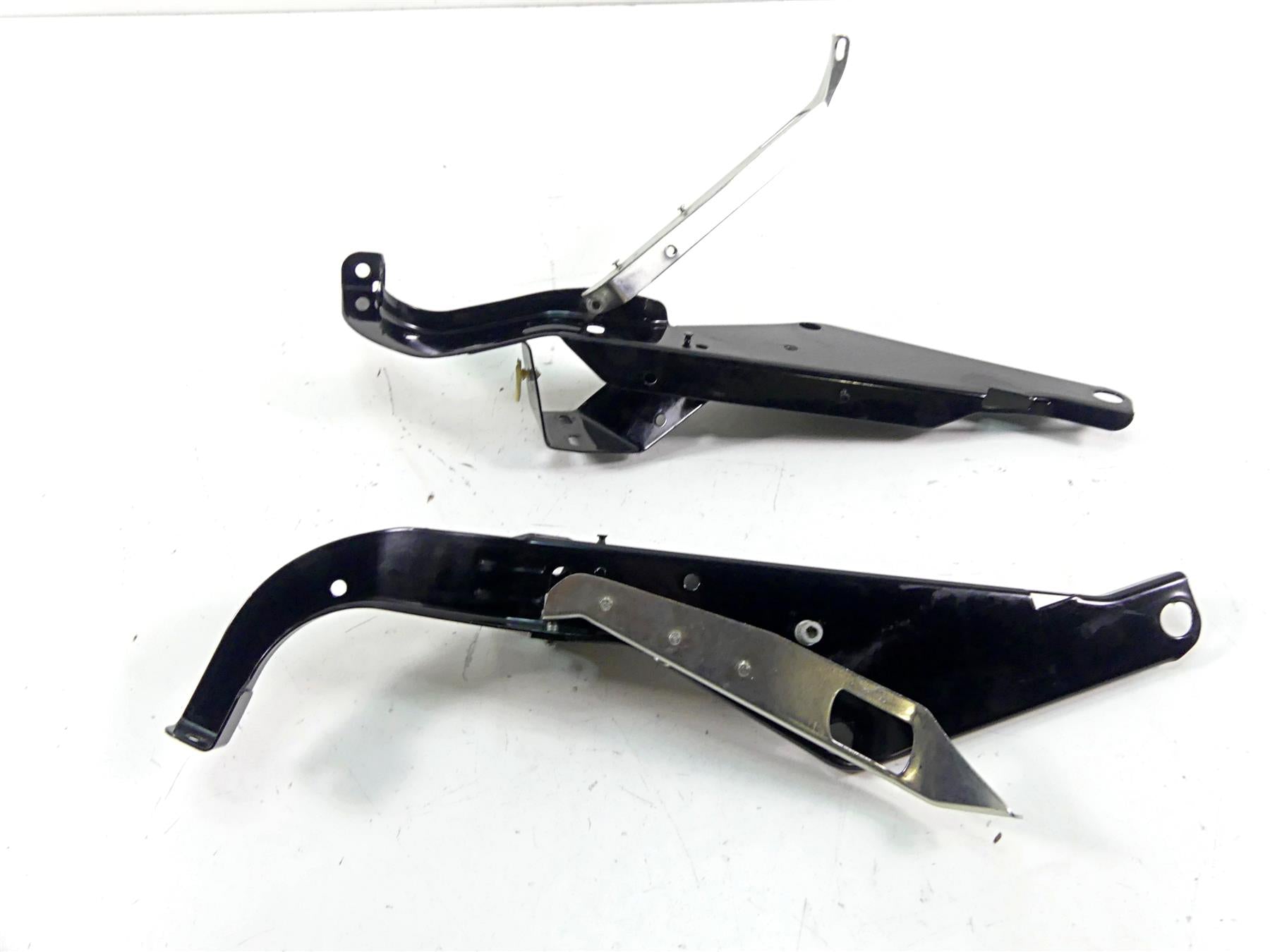 2008 Harley Touring FLHX Street Glide Front Fairing Mount Holder Set 58479-96B {{ shop.shopifyCountryName }} - Mototech271