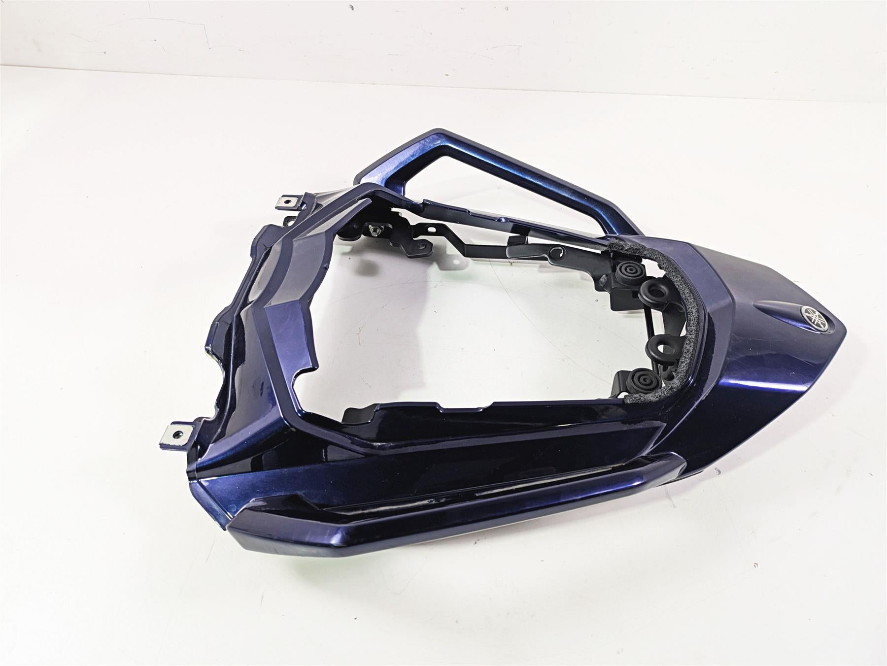 2009 Yamaha FZ1 FZS10 Fazer Rear Tail Passenger Grab Handle 3C3-24773-00